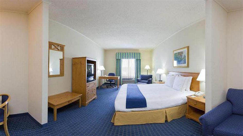 Holiday Inn Express Breezewood By Ihg Kültér fotó