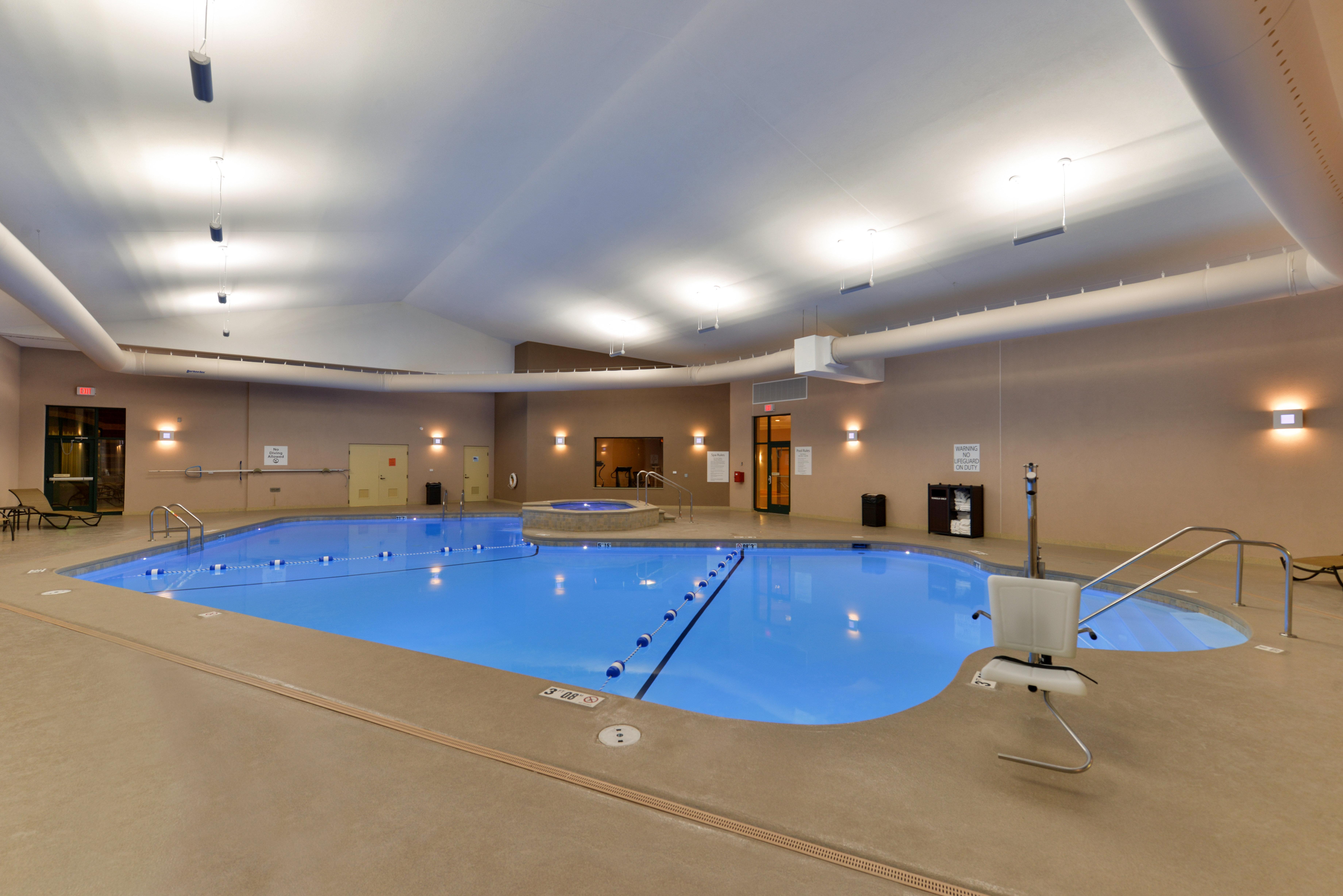 Holiday Inn Express Breezewood By Ihg Kültér fotó